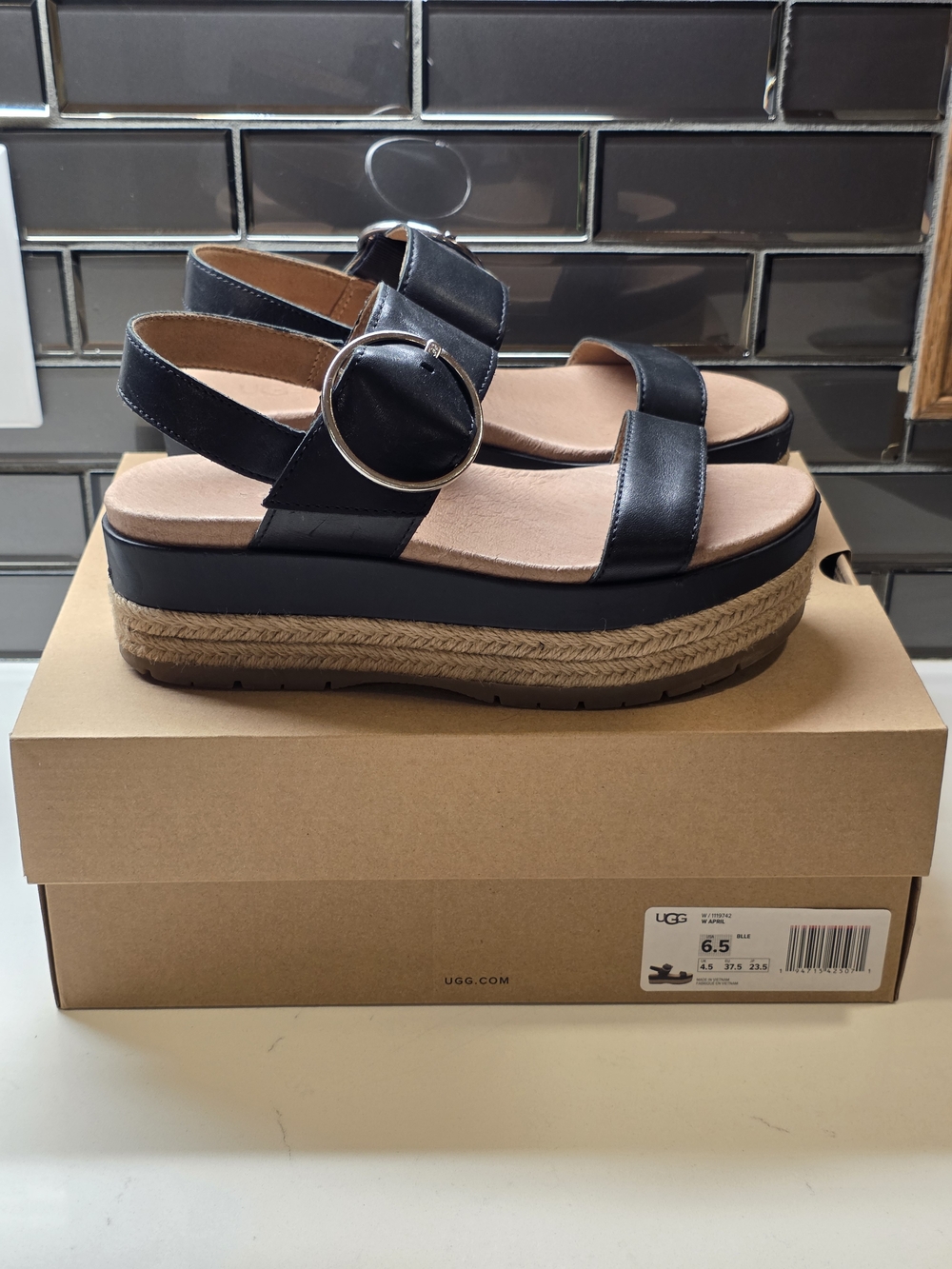 UGG April Platform Sandal- Women's Size 6.5 New In Box
